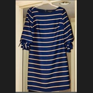 Banana republic balloon sleeves navy/gold dress